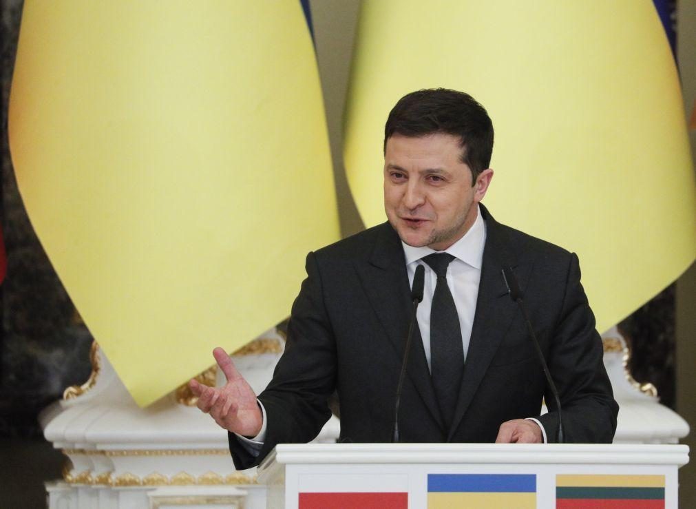 Ucrânia: Kiev exige
