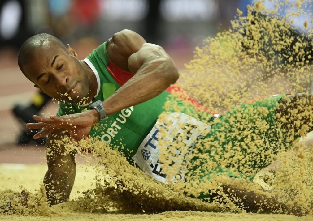 Nelson Évora conquista bronze no triplo salto nos Mundiais de atletismo