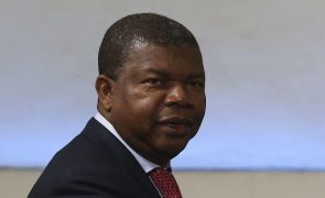 Presidente angolano defende reforço da cooperação regional contra o terrorismo