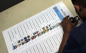 Gráfica nacional timorense começa a imprimir boletins de voto para presidenciais