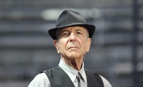 Contos e um romance inédito de Leonard Cohen editados em outubro