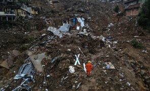 Sobem para 217 os mortos causados por inundações e deslizamentos em Petrópolis