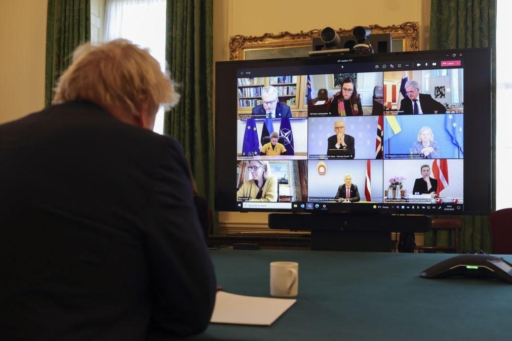 Ucrânia: Boris Johnson e aliados do Norte estimam ser necessárias