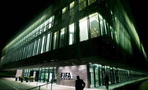 Ucrânia: FIFA e UEFA suspendem clubes e seleções russas de todas as competições