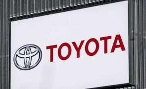 Ucrânia: Fabricante automóvel japonês Toyota suspende operações na Rússia