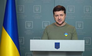 Ucrânia: Zelensky pede mais ajuda avisando que Putin ameaça toda a Europa de leste