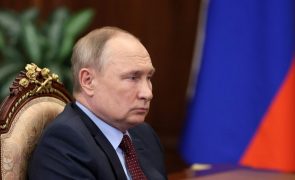 Ucrânia: Putin assegura que invasão decorre 