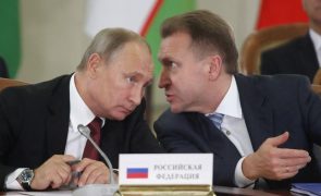 Ucrânia: Reino Unido congela bens de dois oligarcas russos com efeito imediato