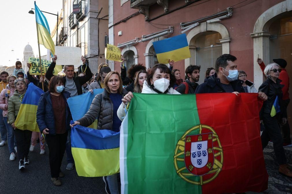Ucrânia: Cordão humano pela paz hoje em embaixadas em Lisboa