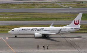 Ucrânia: Companhias aéreas japonesas desviam voos para a Europa