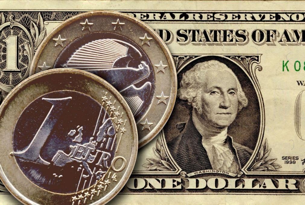 Ucrânia: Euro cai 0,70% face ao dólar para 1,0974 dólares, mínimo desde maio de 2020
