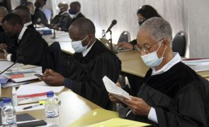 Moçambique/Dívidas: MP pede pena máxima para oito dos 19 arguidos e absolvição de um