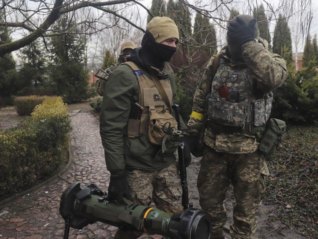 Ucrânia: Estados Unidos já entregaram dois terços da ajuda militar a Kiev