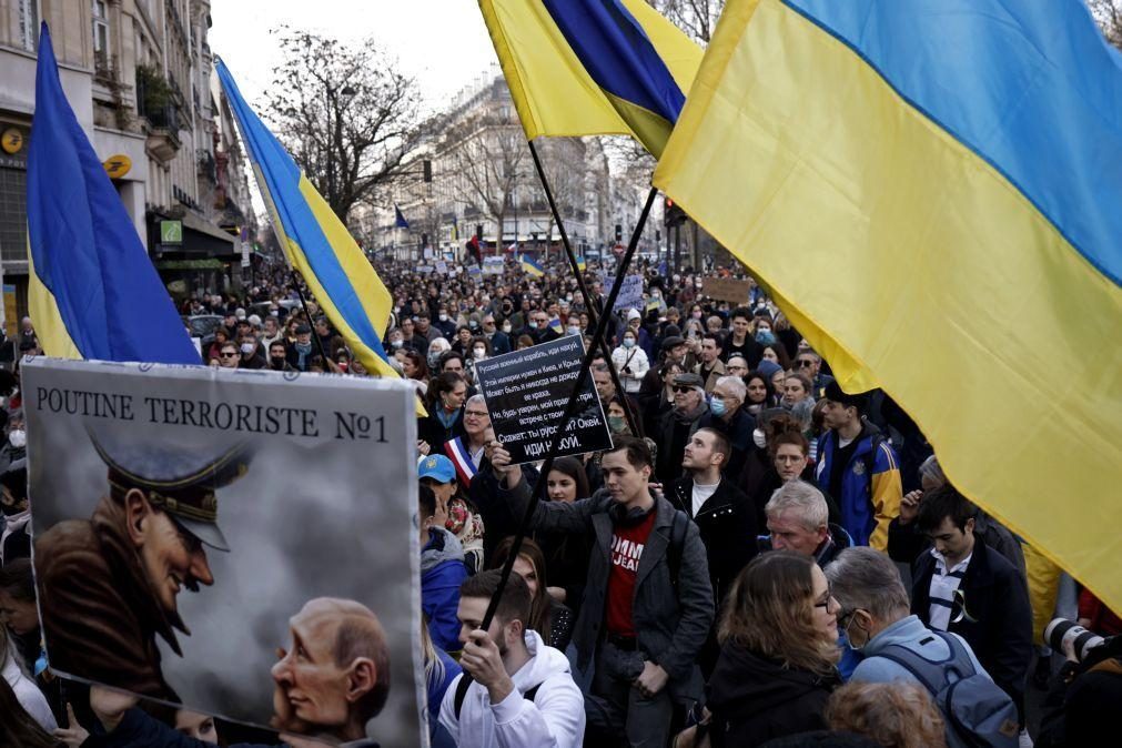 Ucrânia: Milhares nas ruas de Paris, Roma e Zurique contra a guerra