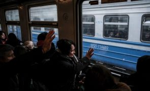 Ucrânia: Polónia anuncia ter recebido 922 mil refugiados ucranianos