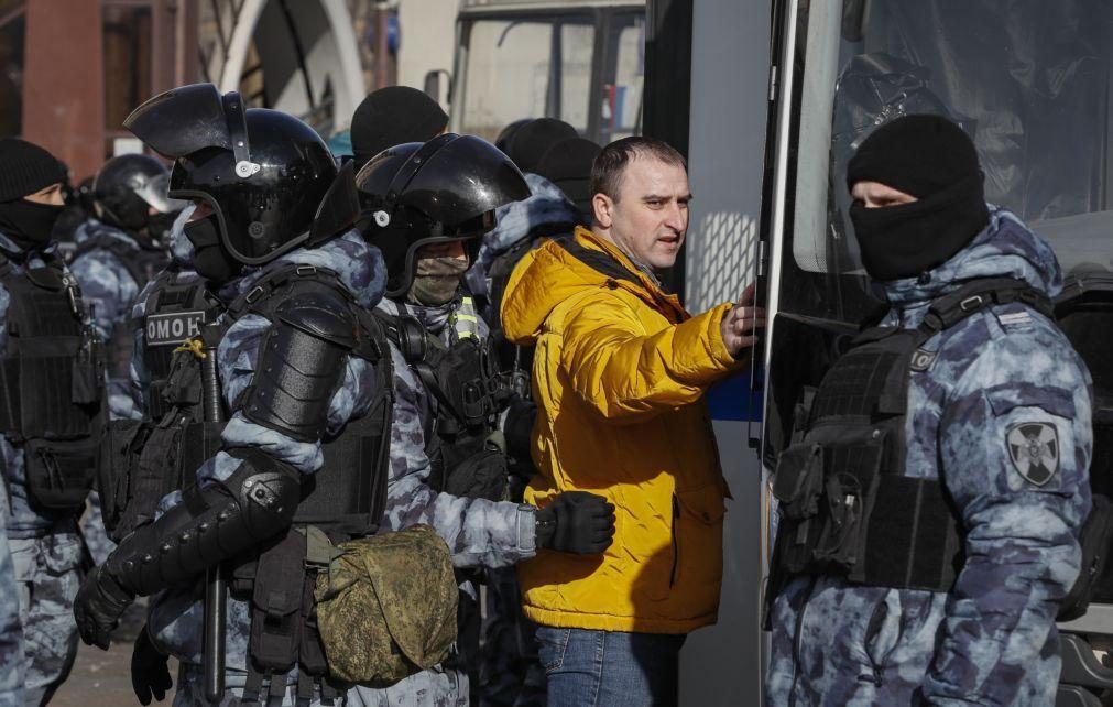 Ucrânia: Mais de 2.500 manifestantes contra ofensiva militar detidos na Rússia