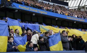Ucrânia: UEFA apela à paz com mensagem nos jogos