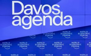 Ucrânia: Fórum Económico Mundial suspende relações com Rússia
