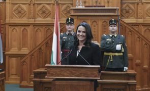 Parlamento húngaro elege pela primeira vez uma mulher para Presidente do país