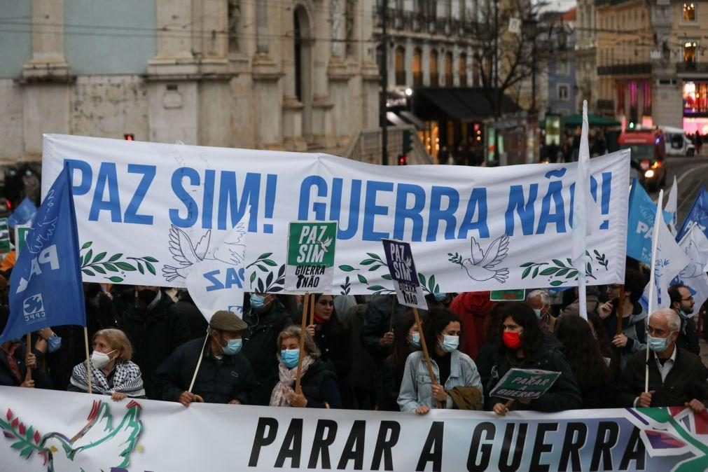 Ucrânia: Centenas condenam em Lisboa invasão russa e quem lucra com conflito