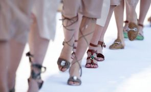 Comitiva de 35 empresas portuguesas leva 48 marcas à feira italiana de calçado MICAM