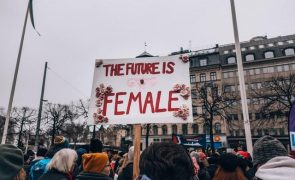 Portugal organiza encontro entre feministas