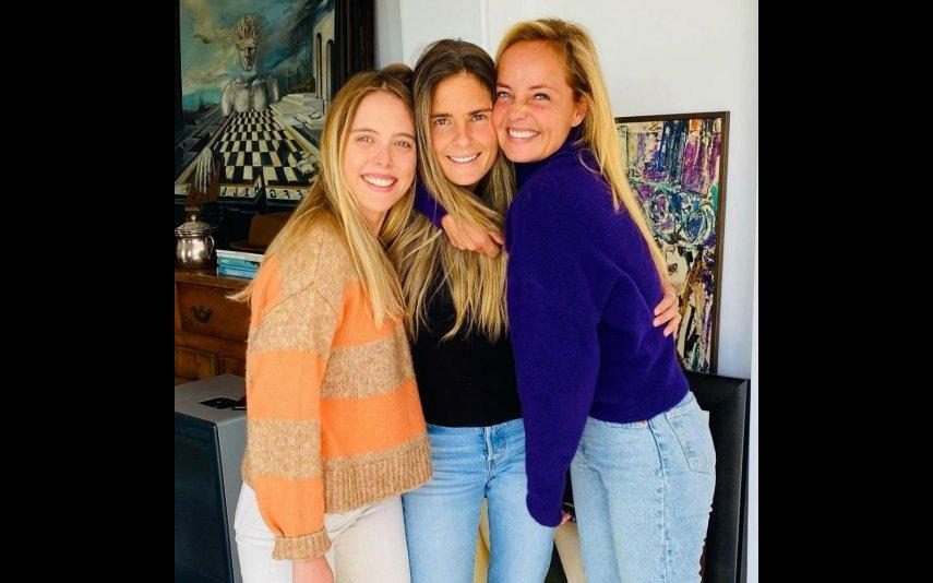 Bárbara Norton de Matos mostra foto rara com as irmãs: 