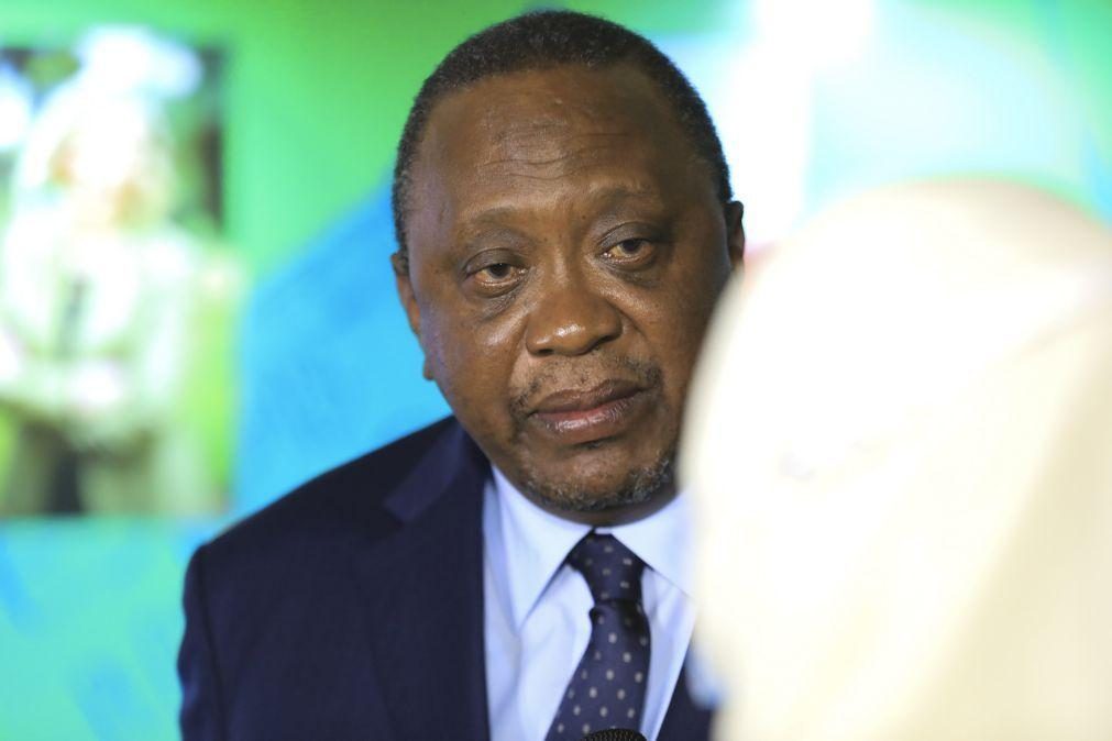 Presidente do Quénia apoia candidatura do seu antigo rival Raila Odinga