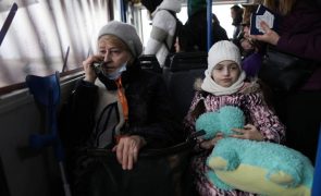 Ucrânia: ACNUR diz que 2,69 milhões de ucranianos já fugiram do país