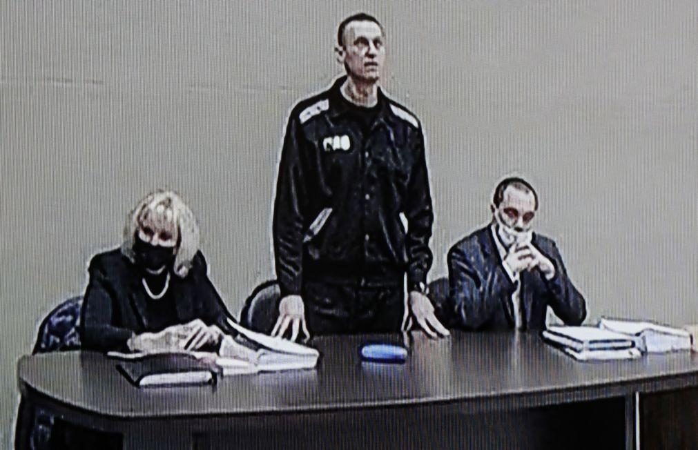 Procuradoria russa pede 13 anos de prisão para Alexei Navalny