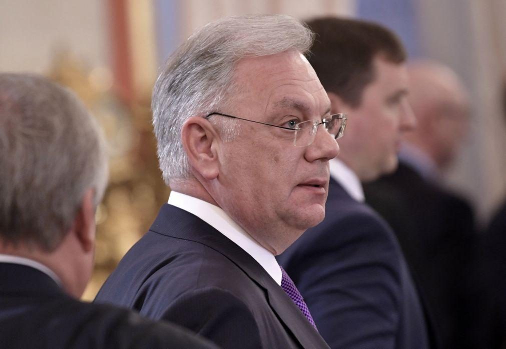 EUA aplicam sanções a 11 altos funcionários de Defesa russos