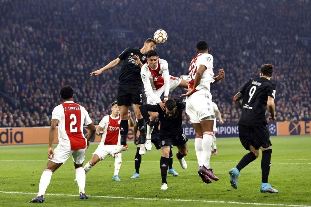 Benfica vence Ajax e está nos quartos de final da Liga dos Campeões
