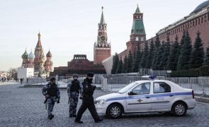 Ucrânia: Rússia diz que aceita reunião de Putin e Zelensky se for para haver acordo