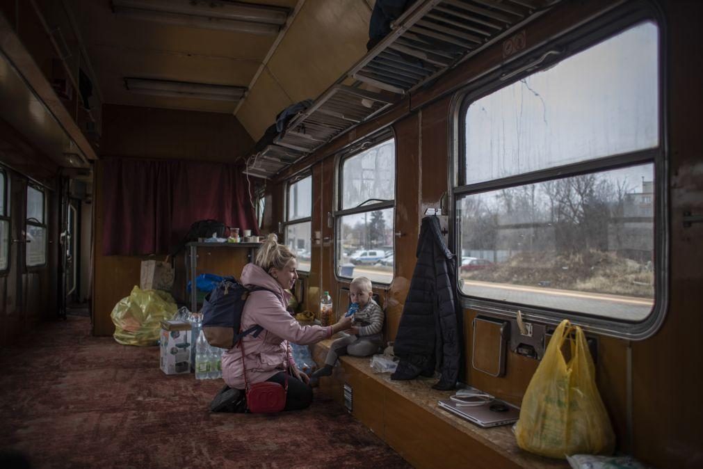 Ucrânia: Mais de 100 mil refugiados em 24 horas eleva o total para 3,1 milhões