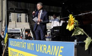 Suíça disposta a acolher negociações de paz entre Ucrânia e Rússia