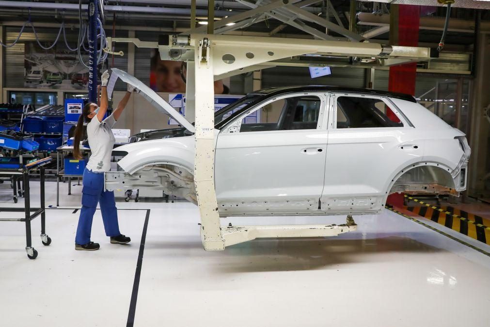 Autoeuropa tem novo pré-acordo laboral com prémio de objetivos e aumento mínimo de 30 euros