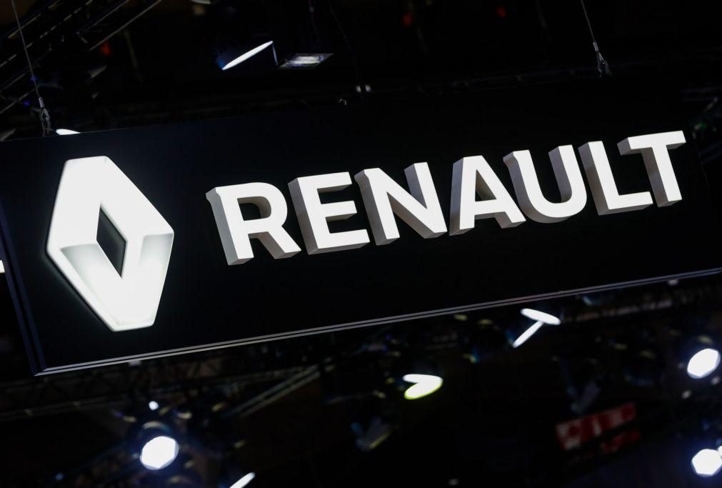 Ucrânia: Renault anuncia suspensão das operações na fábrica de Moscovo