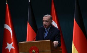 Ucrânia: Presidente turco quer que Putin se torne no 