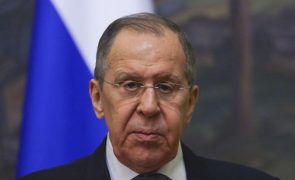 Lavrov acusa ocidente de declarar 