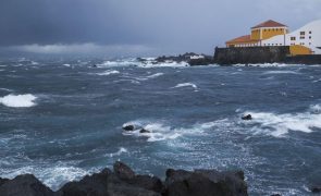 Mau tempo vai afetar a medição de gases na ilha de São Jorge