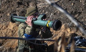 Ucrânia: Forças ucranianas lançam contra-ofensiva em Kherson