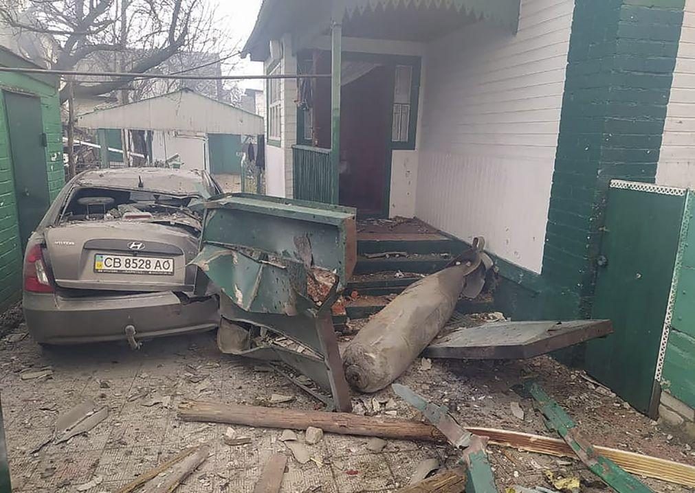 Ucrânia: Impossível retirar civis de Chernigiv cercada pelos russos