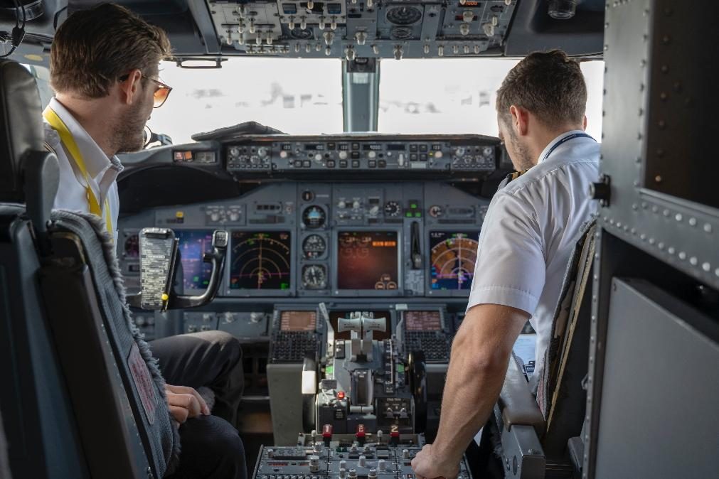 Pilotos revelam hora a que pessoas nervosas devem andar de avião