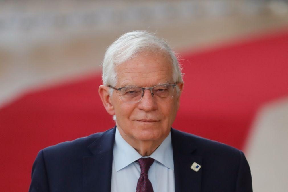 Ucrânia: Borell sublinha eficácia