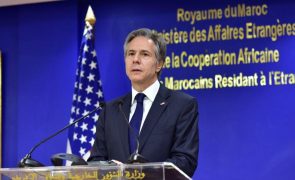 Blinken exorta Argélia a repensar relações com Rússia e posição sobre o Saara Ocidental