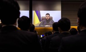 Ucrânia: Zelensky alerta sobre as ameaças nucleares da Rússia