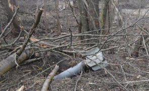 Ucrânia: Um morto e quatro feridos em bombardeamento a caravana humanitária