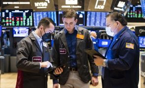 Wall Street encerra em baixa o pior trimestre desde o início da pandemia