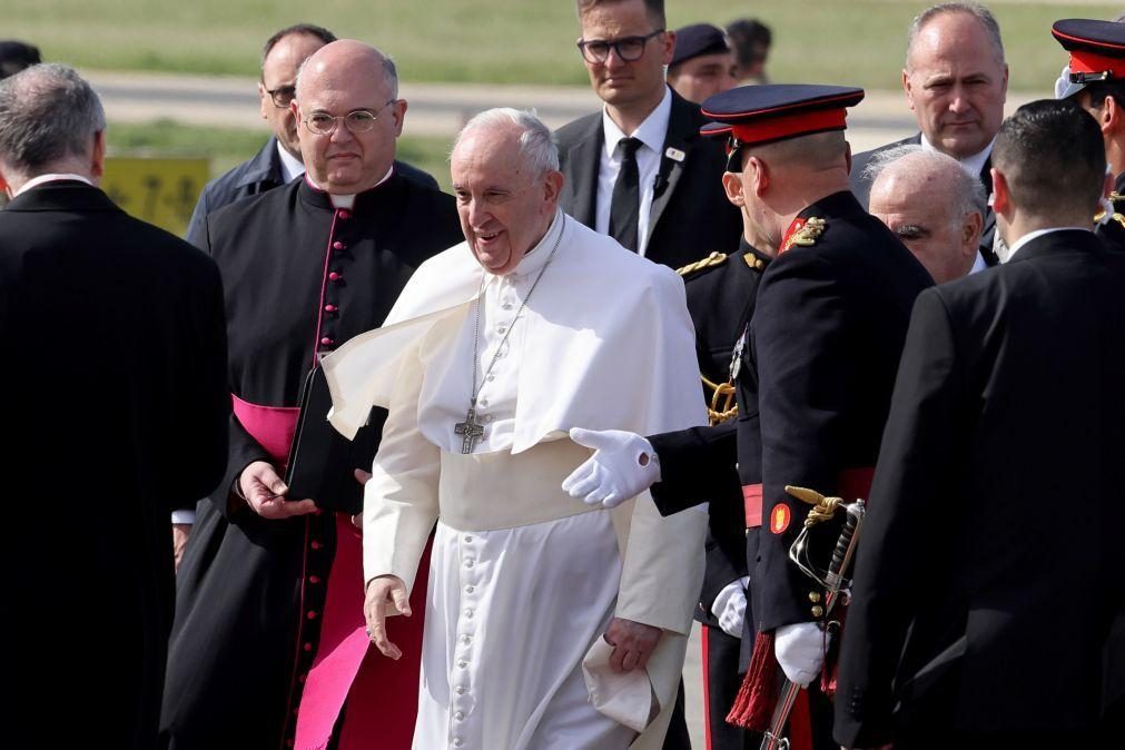 Ucrânia: Papa admite visita ao país e alerta para risco de guerra prolongada
