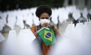 Covid-19: Brasil deixa de exigir teste negativo para entrar no país a vacinados